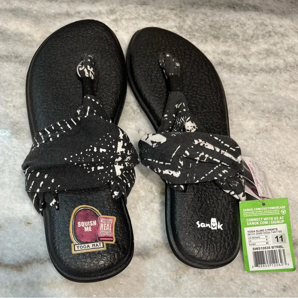 Sanuk Women's Black and White Yoga Mat Sandals NWT smoke & pet free home🌸 - Picture 5 of 14
